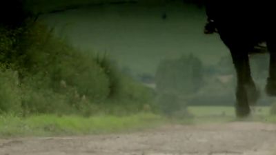 CARMILLA_-_TRAILER_007.jpg