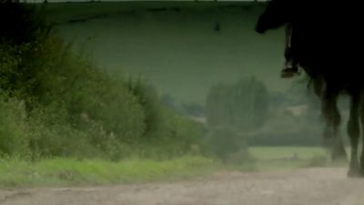 CARMILLA_-_TRAILER_010.jpg