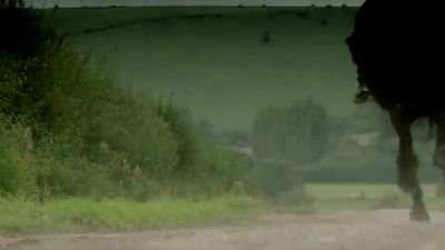 CARMILLA_-_TRAILER_012.jpg