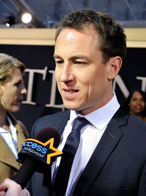 01022015_-_Tobias_Menzies_attends_the_New_York_midseason_premiere_of_Outlander__004.jpg