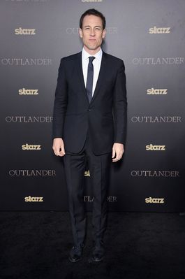 04012015_-NY_Outlander_Mid-Season_New_York_Premiere_004.jpg