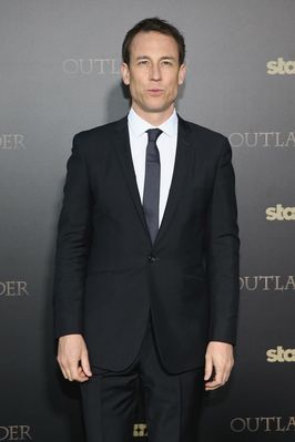 04012015_-NY_Outlander_Mid-Season_New_York_Premiere_022.jpg