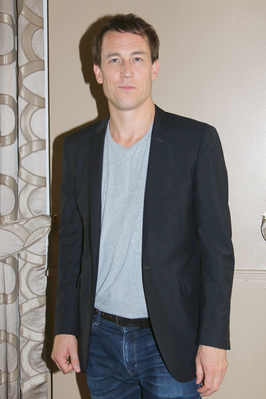 08222015_-_Outlander_Press_Conference_Scotland_010.jpg