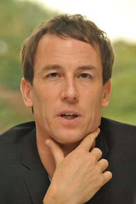 08272015_-_Tobias_Menzies_at_the_HFP_press_conference_for_Outlander_016.jpg