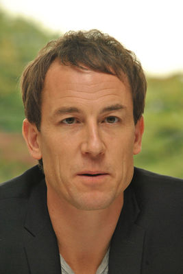 08272015_-_Tobias_Menzies_at_the_HFP_press_conference_for_Outlander_017.jpg