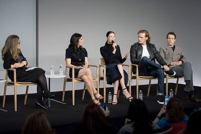04062016_-_Apple_Store_Soho_Presents_Meet_the_Cast_Outlander_008.jpg