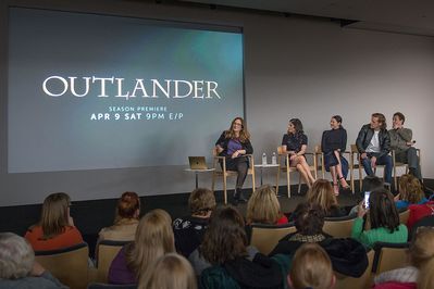 04062016_-_Apple_Store_Soho_Presents_Meet_the_Cast_Outlander_015.jpg