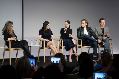 04062016_-_Apple_Store_Soho_Presents_Meet_the_Cast_Outlander_016.jpg