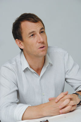 07272017_-_Tobias_Menzies_at_the_HFFP_press_conference_for_Outlander_014.jpg