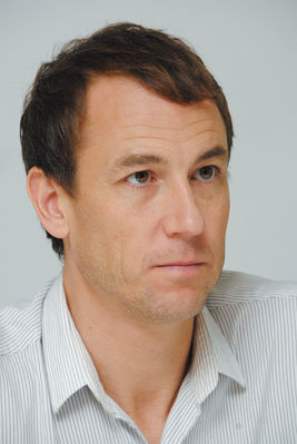 07272017_-_Tobias_Menzies_at_the_HFFP_press_conference_for_Outlander_027.jpg