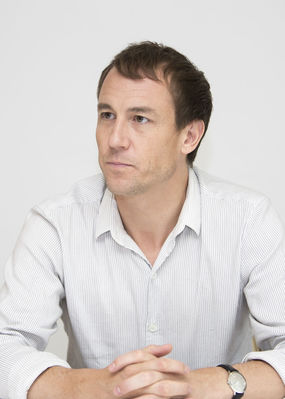 07272017_-_Tobias_Menzies_at_the_HFFP_press_conference_for_Outlander_038.jpg