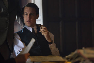 OUTLANDER_-_E1X01_SASSENAGH_STILLS_002.jpg