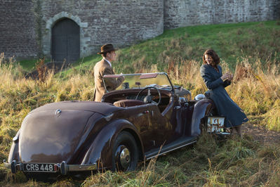 OUTLANDER_-_E1X01_SASSENAGH_STILLS_009.jpg