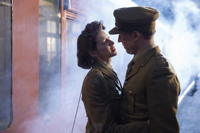 OUTLANDER_-_E1X03_THE_WAY_OUT_STILLS_002.jpg