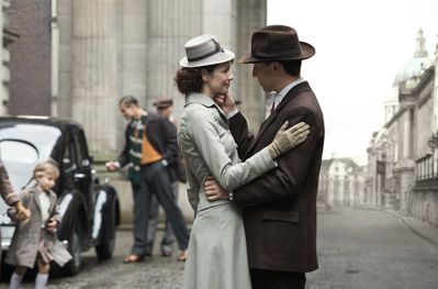 OUTLANDER_-_E1X07_THE_WEDDING_STILLS_004.jpg