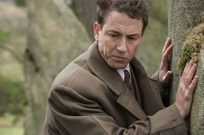 OUTLANDER_-_E1X08_BOTH_SIDES_NOW_STILLS_003.jpg
