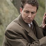 OUTLANDER_-_E1X08_BOTH_SIDES_NOW_STILLS_003.jpg