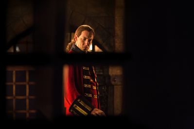 OUTLANDER_-_E1X15_WENTWORTH_PRISON_STILLS_001.jpg