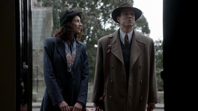 OUTLANDER_-_E1X01_SASSENACH_0080.jpg