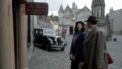 OUTLANDER_-_E1X01_SASSENACH_0084.jpg