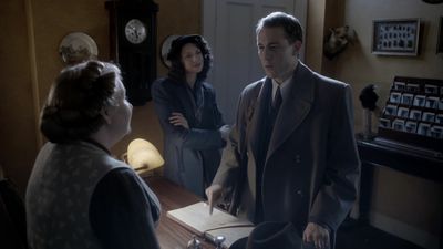 OUTLANDER_-_E1X01_SASSENACH_0096.jpg