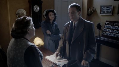 OUTLANDER_-_E1X01_SASSENACH_0097.jpg