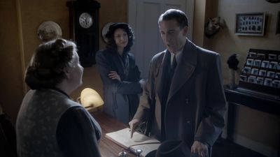 OUTLANDER_-_E1X01_SASSENACH_0099.jpg