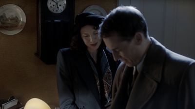 OUTLANDER_-_E1X01_SASSENACH_0104.jpg