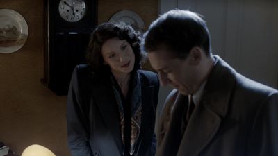 OUTLANDER_-_E1X01_SASSENACH_0137.jpg