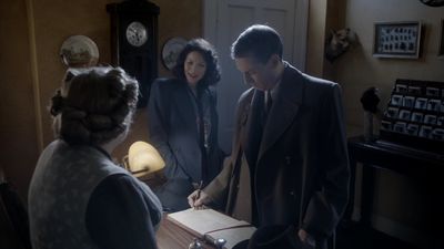 OUTLANDER_-_E1X01_SASSENACH_0140.jpg