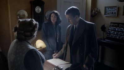 OUTLANDER_-_E1X01_SASSENACH_0142.jpg