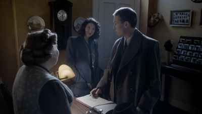 OUTLANDER_-_E1X01_SASSENACH_0158.jpg