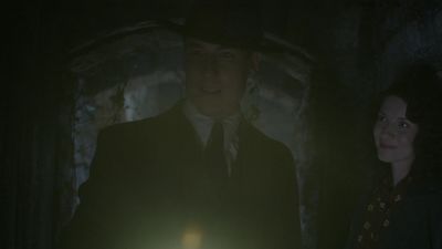 OUTLANDER_-_E1X01_SASSENACH_0500.jpg
