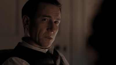 OUTLANDER_-_E1X01_SASSENACH_0808.jpg