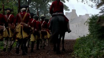 OUTLANDER_-_E1X02_CASTLE_LEOCH_0004.jpg