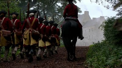 OUTLANDER_-_E1X02_CASTLE_LEOCH_0007.jpg