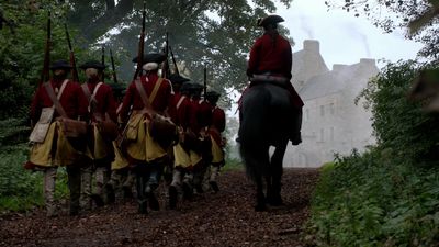 OUTLANDER_-_E1X02_CASTLE_LEOCH_0014.jpg