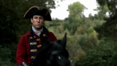 OUTLANDER_-_E1X02_CASTLE_LEOCH_0083.jpg