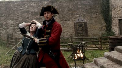 OUTLANDER_-_E1X02_CASTLE_LEOCH_0155.jpg