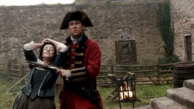 OUTLANDER_-_E1X02_CASTLE_LEOCH_0157.jpg