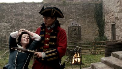 OUTLANDER_-_E1X02_CASTLE_LEOCH_0161.jpg