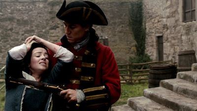 OUTLANDER_-_E1X02_CASTLE_LEOCH_0166.jpg