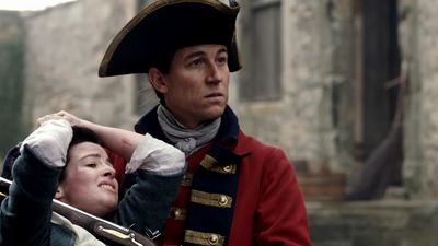 OUTLANDER_-_E1X02_CASTLE_LEOCH_0180.jpg