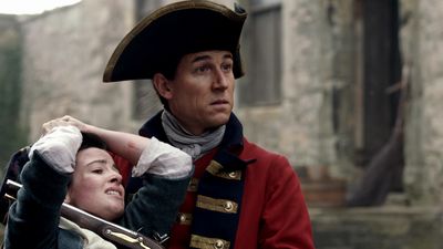 OUTLANDER_-_E1X02_CASTLE_LEOCH_0184.jpg