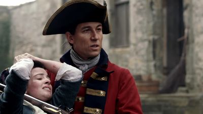 OUTLANDER_-_E1X02_CASTLE_LEOCH_0195.jpg