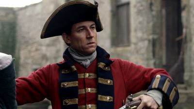 OUTLANDER_-_E1X02_CASTLE_LEOCH_0201.jpg