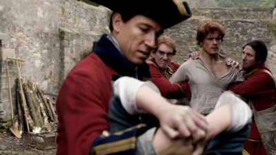 OUTLANDER_-_E1X02_CASTLE_LEOCH_0219.jpg