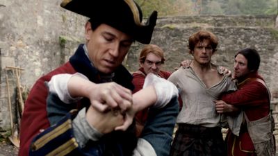 OUTLANDER_-_E1X02_CASTLE_LEOCH_0222.jpg