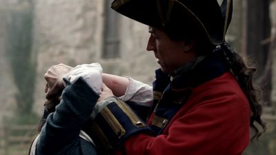 OUTLANDER_-_E1X02_CASTLE_LEOCH_0233.jpg
