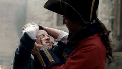 OUTLANDER_-_E1X02_CASTLE_LEOCH_0239.jpg